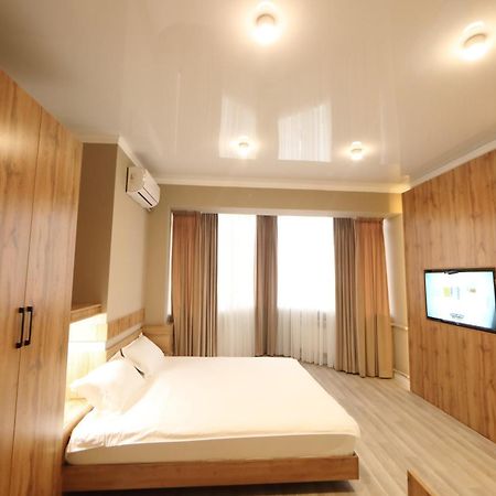 Cozy Hostel Bishkek Exterior foto