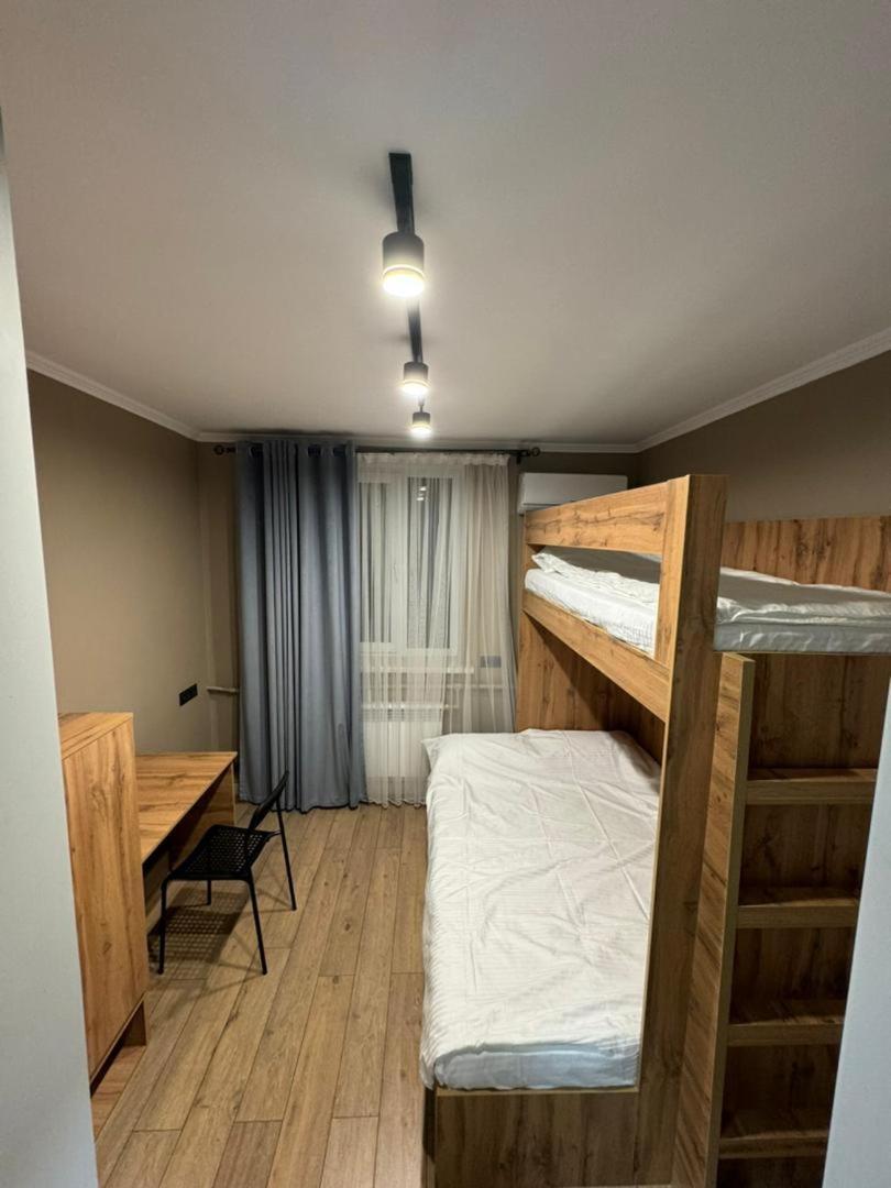 Cozy Hostel Bishkek Exterior foto