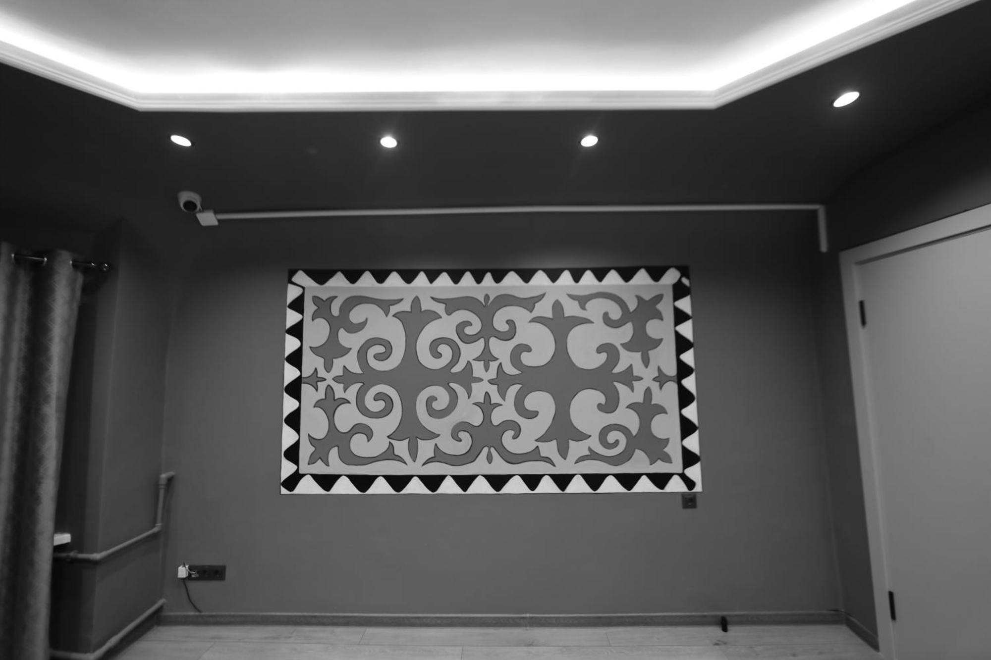 Cozy Hostel Bishkek Exterior foto