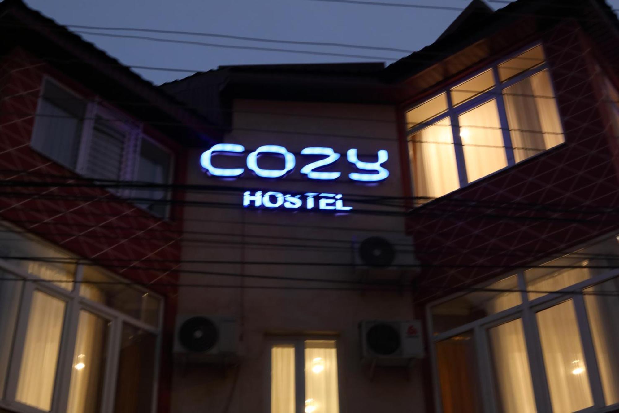 Cozy Hostel Bishkek Exterior foto