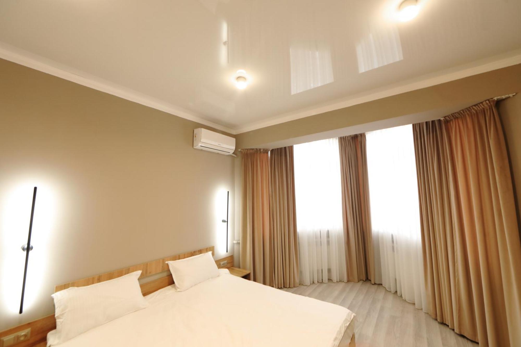 Cozy Hostel Bishkek Exterior foto
