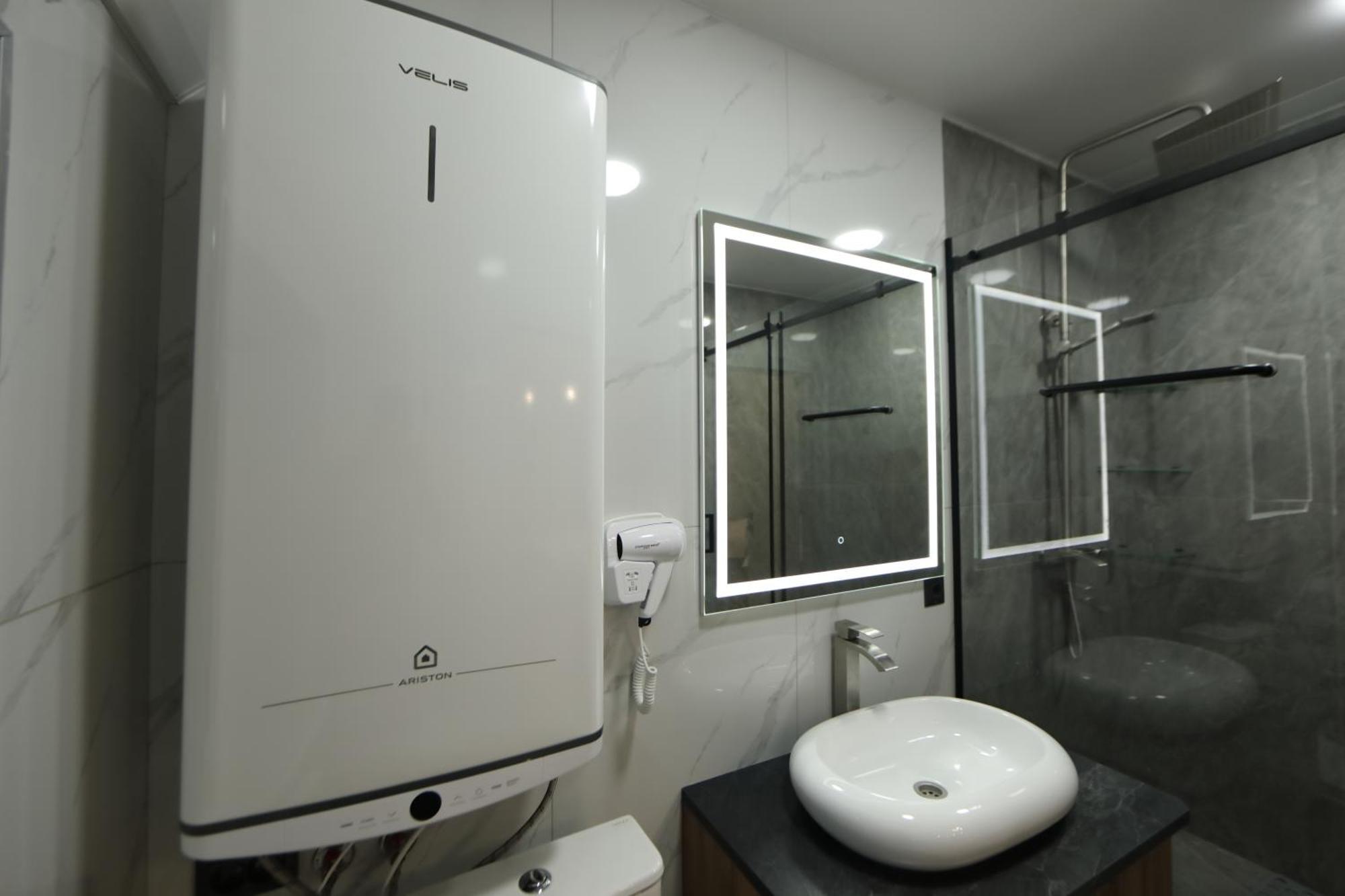 Cozy Hostel Bishkek Exterior foto