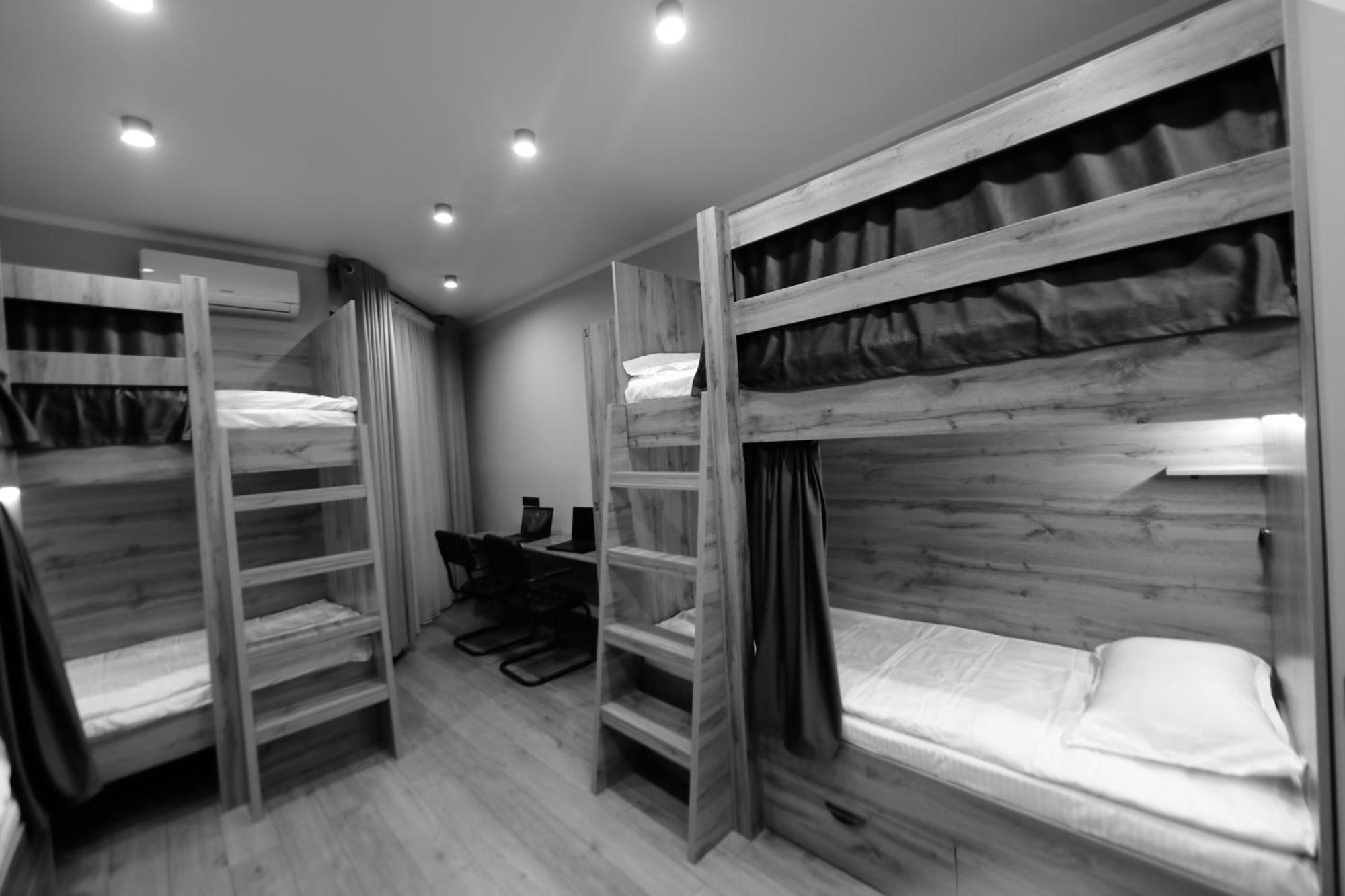 Cozy Hostel Bishkek Exterior foto