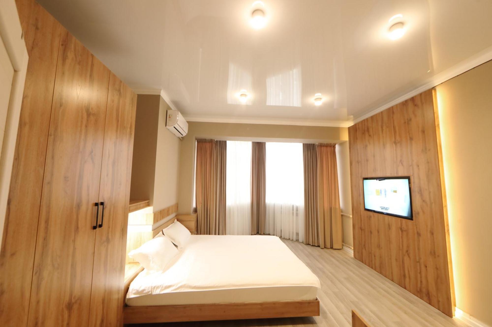 Cozy Hostel Bishkek Exterior foto